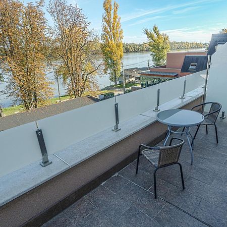 Holiday Beach Budapest Wellness Hotel With Sauna Park Exterior photo