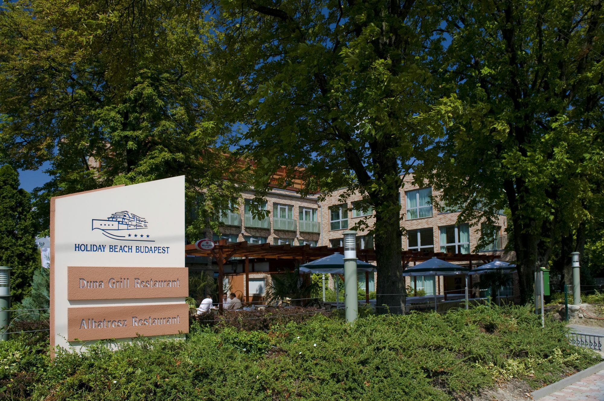 Holiday Beach Budapest Wellness Hotel With Sauna Park Exterior photo